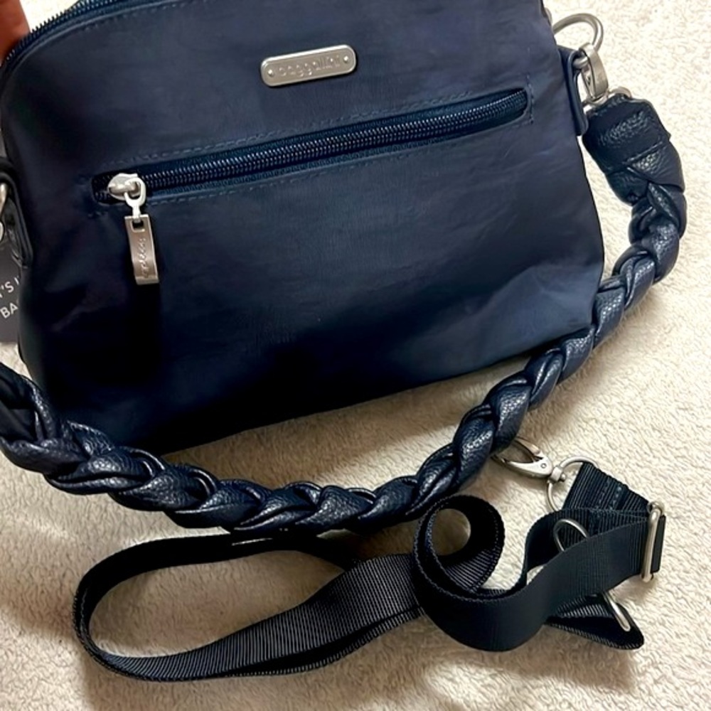Baggallini Navy Crossbody Bag - Picture 8 of 9